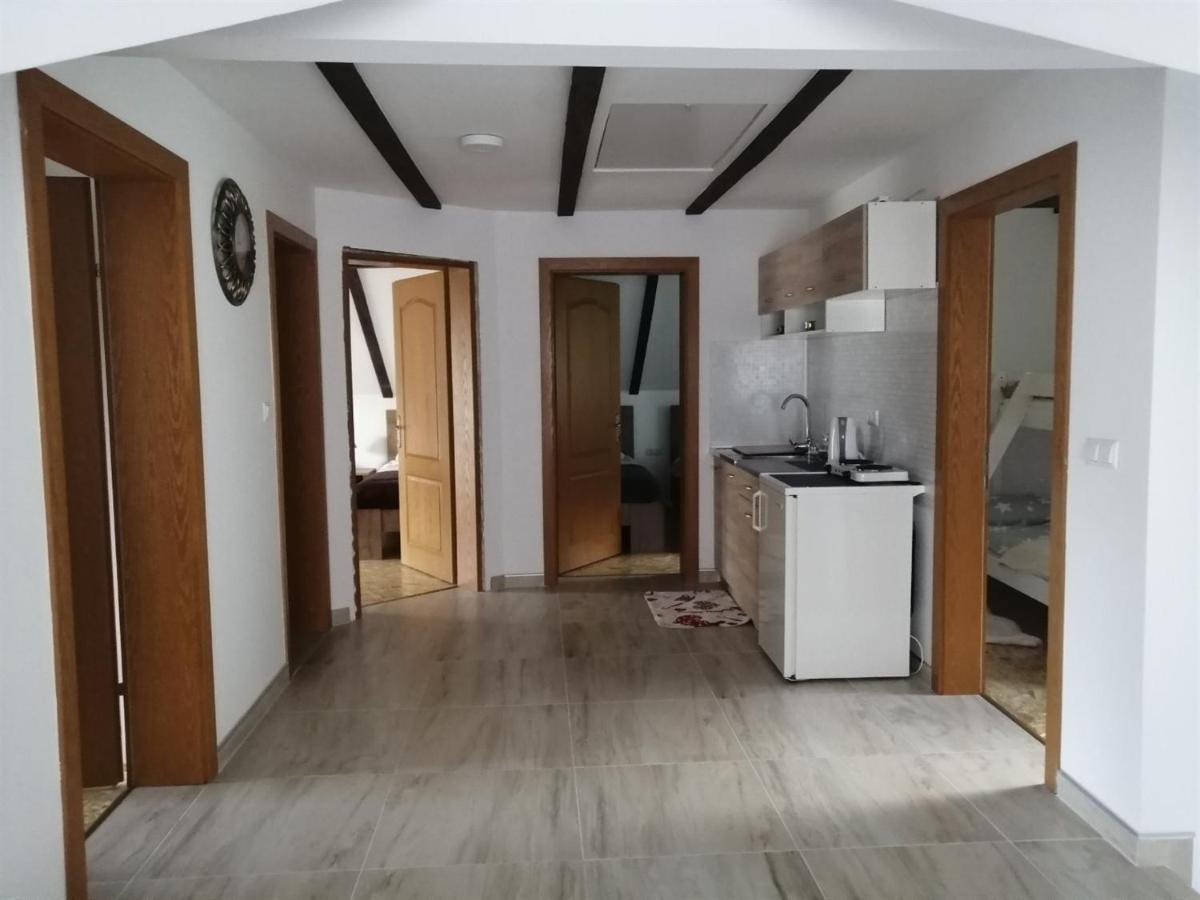 Vacation House Studenac Бихач Экстерьер фото