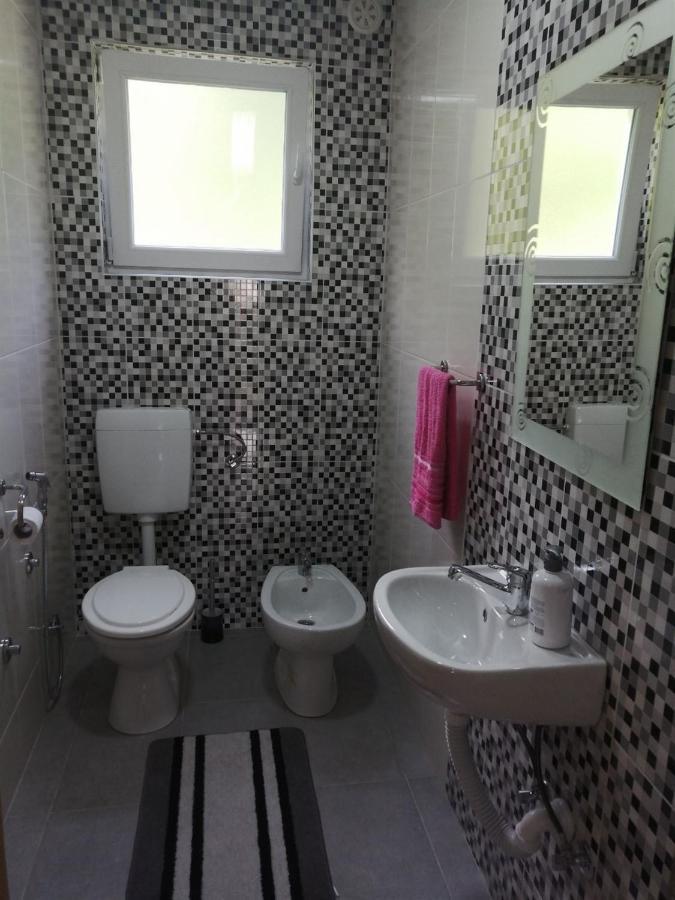 Vacation House Studenac Бихач Экстерьер фото