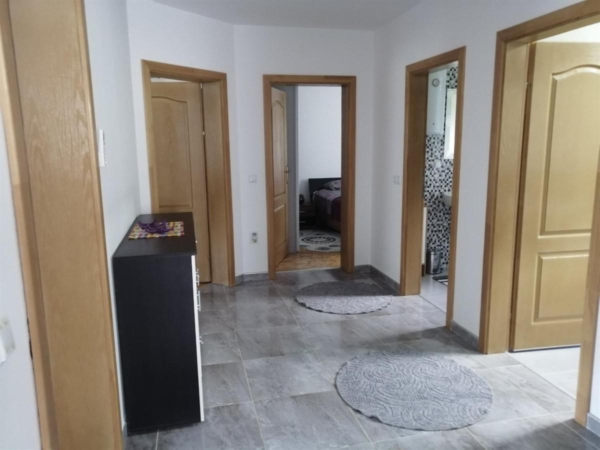 Vacation House Studenac Бихач Экстерьер фото