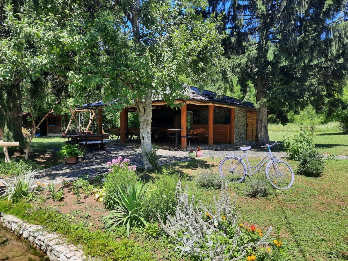 Vacation House Studenac Бихач Экстерьер фото