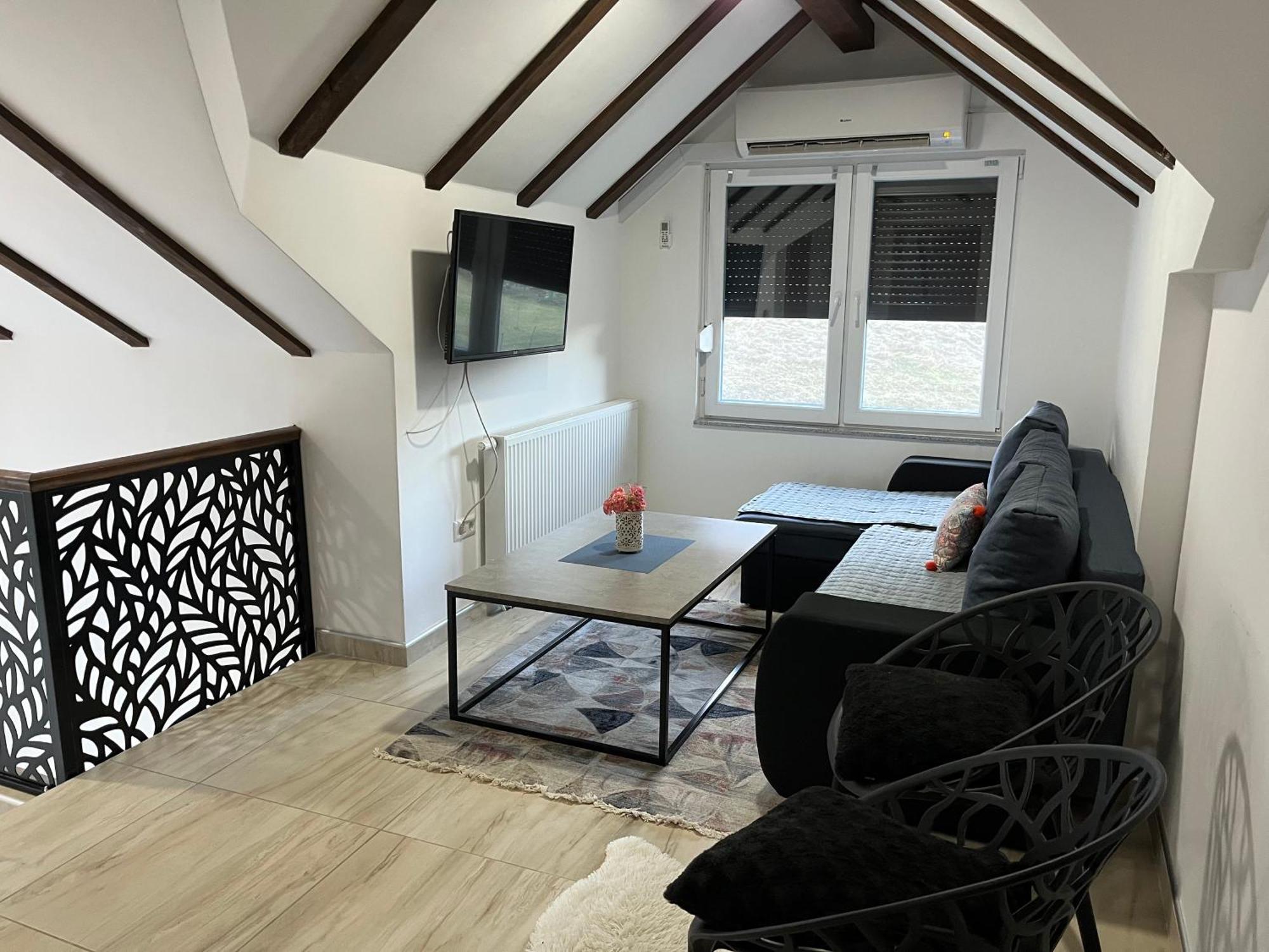 Vacation House Studenac Бихач Экстерьер фото